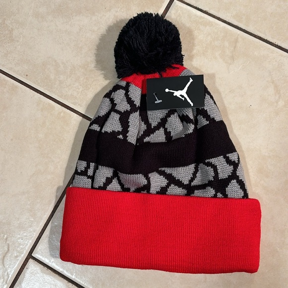 Michael Jordan # 23 Winter Hat , Unisex - Picture 2 of 2